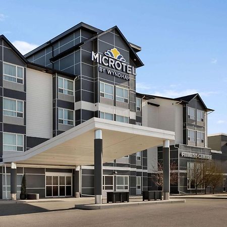 Microtel Inn And Suites By Wyndham Weyburn Buitenkant foto
