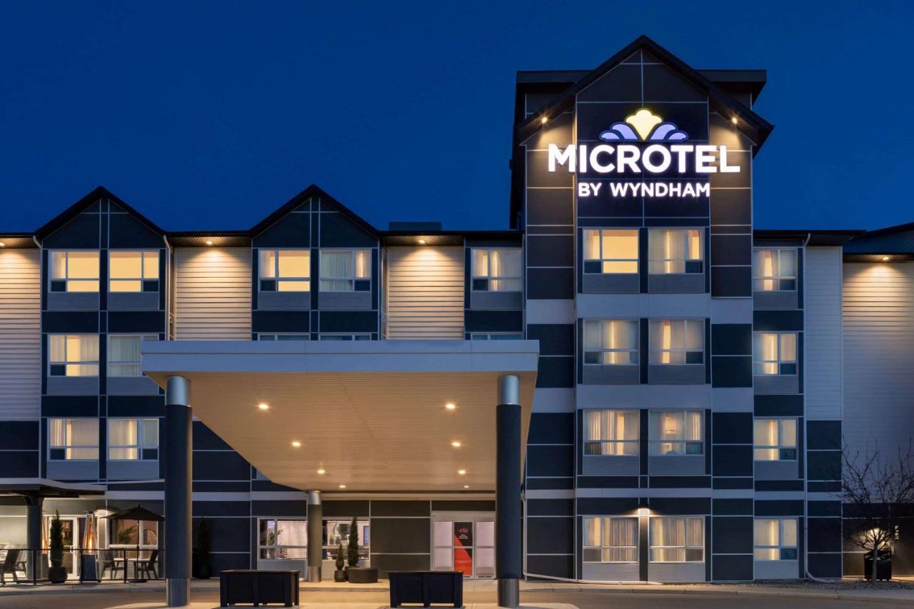 Microtel Inn And Suites By Wyndham Weyburn Buitenkant foto