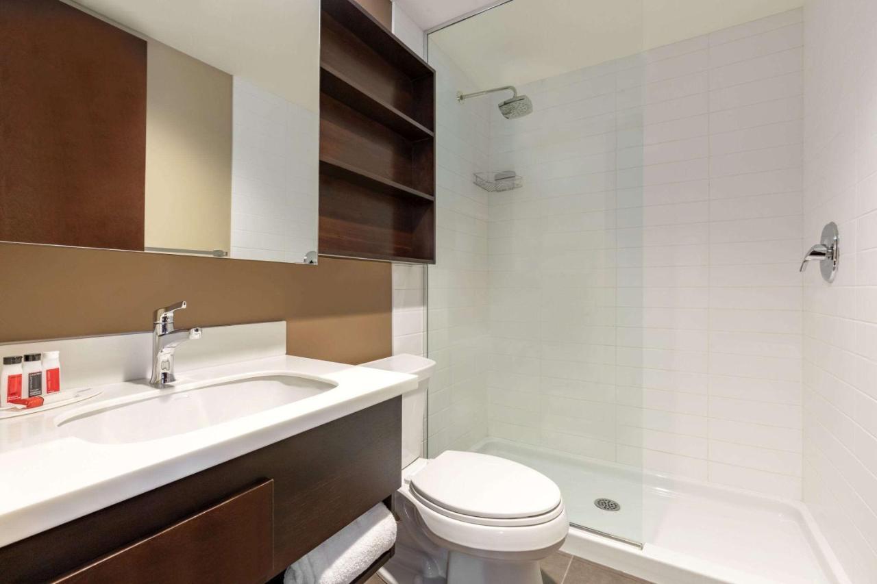 Microtel Inn And Suites By Wyndham Weyburn Buitenkant foto